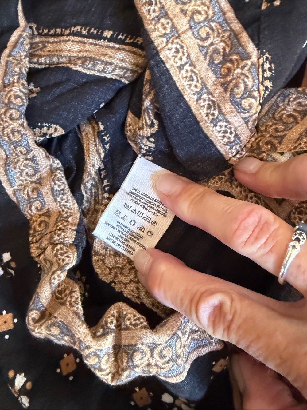 Free People Little Secrets Scarf Print Shirt (Days Of Our Lives) Size M - Picture 7 of 7